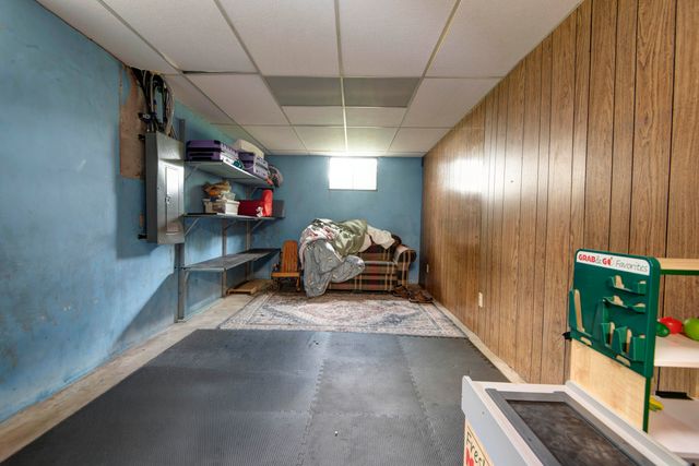 2539 S Westwood Avenue, Springfield, MO 65807