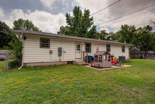 2539 S Westwood Avenue, Springfield, MO 65807