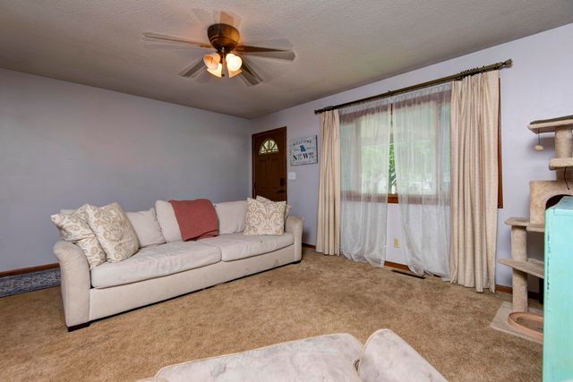 2539 S Westwood Avenue, Springfield, MO 65807
