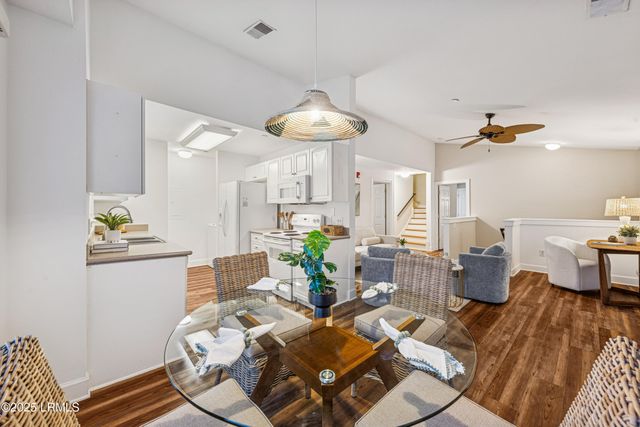 67 Summerfield Ct Apt 623, Hilton Head Island, SC 29926