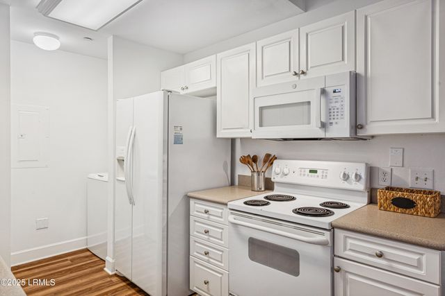 67 Summerfield Ct Apt 623, Hilton Head Island, SC 29926