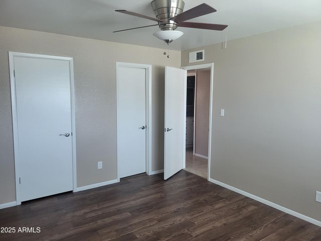 10200 N 95TH Drive B, Peoria, AZ 85345