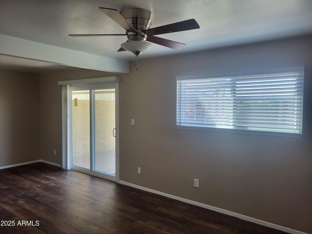 10200 N 95TH Drive B, Peoria, AZ 85345