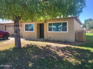 10200 N 95TH Drive B, Peoria, AZ 85345