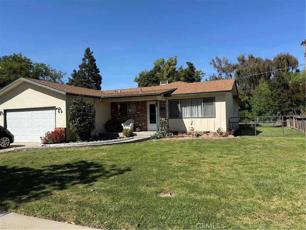 1445 Brookdale, Merced, CA 95340