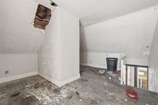 538 E 9th Ave, Munhall, PA 15120