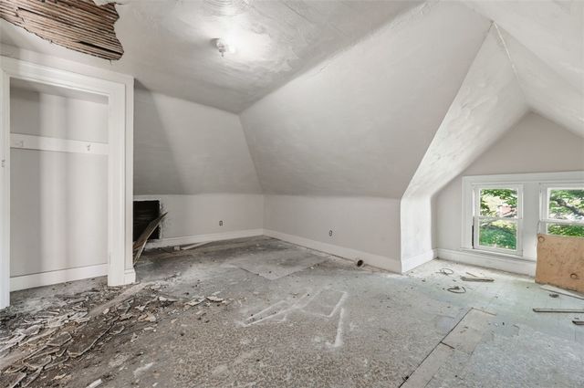 538 E 9th Ave, Munhall, PA 15120