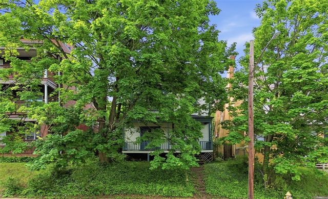 538 E 9th Ave, Munhall, PA 15120