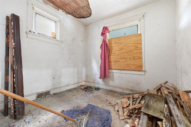 538 E 9th Ave, Munhall, PA 15120