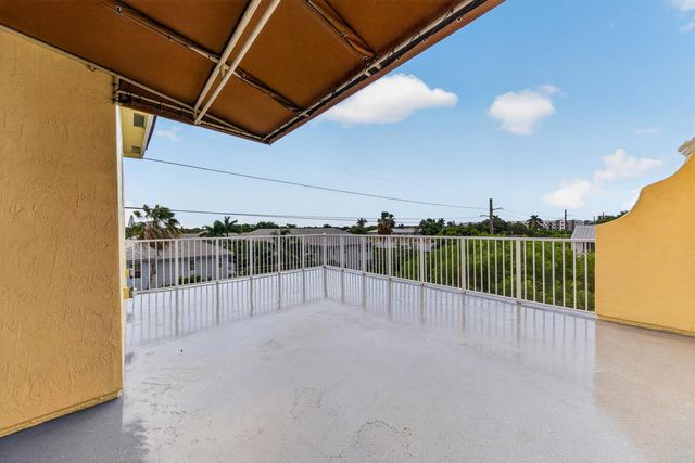 2700 NE 8th Avenue, Wilton Manors, FL 33334