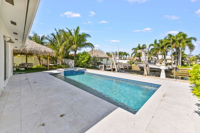 511 SE 9th Avenue, Pompano Beach, FL 33060