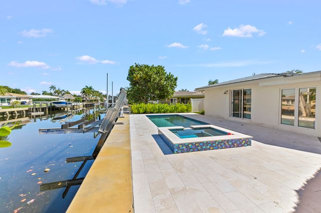 511 SE 9th Avenue, Pompano Beach, FL 33060