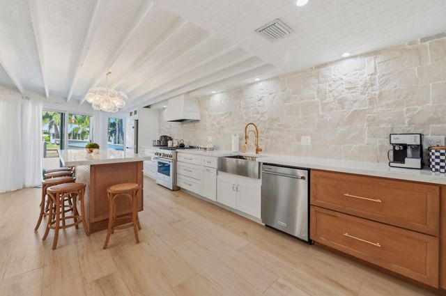 511 SE 9th Avenue, Pompano Beach, FL 33060
