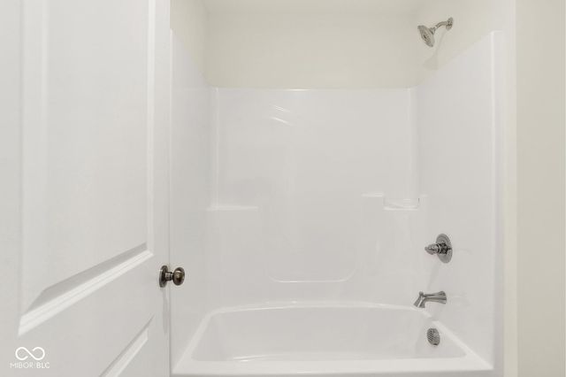 8538 Goldfinch Road, Brownsburg, IN 46112