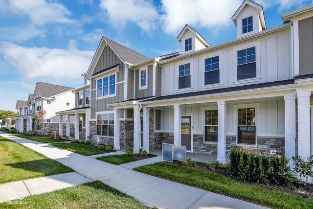 8538 Goldfinch Road, Brownsburg, IN 46112