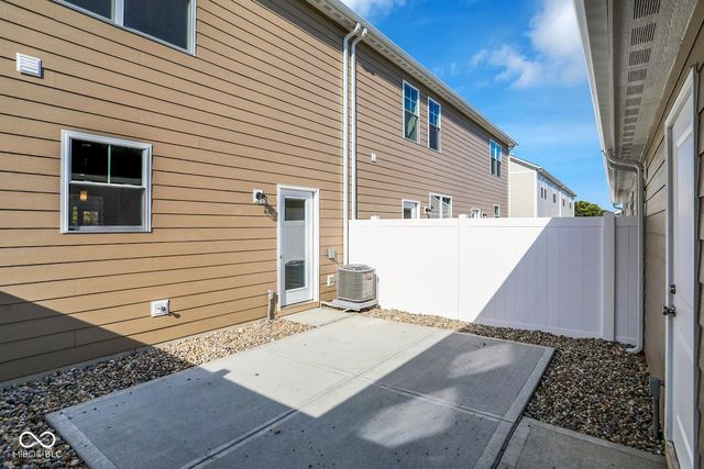 8538 Goldfinch Road, Brownsburg, IN 46112