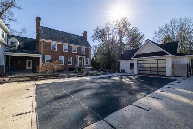 111 Cohee RD, Blacksburg, VA 24060