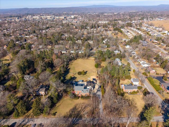 111 Cohee RD, Blacksburg, VA 24060