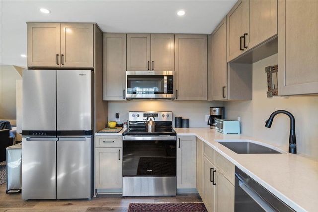 111 Cohee RD, Blacksburg, VA 24060