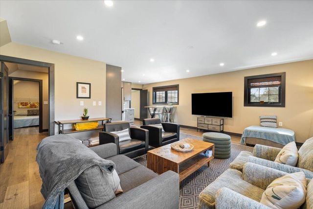 111 Cohee RD, Blacksburg, VA 24060