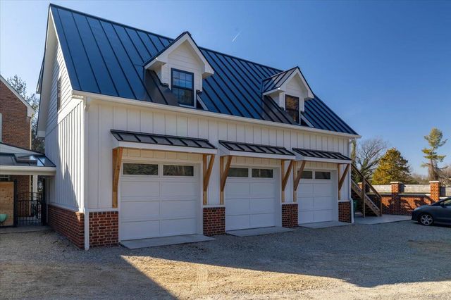 111 Cohee RD, Blacksburg, VA 24060