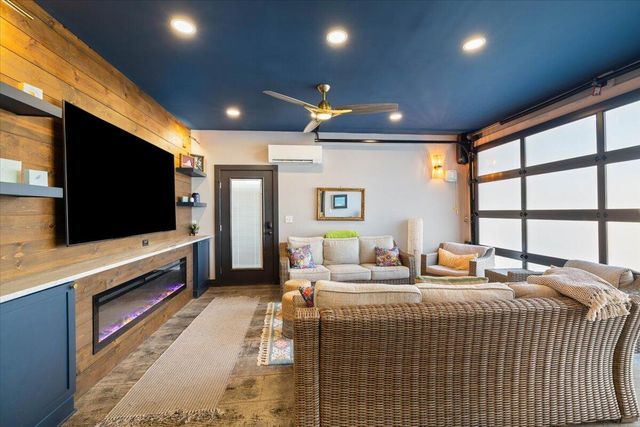 111 Cohee RD, Blacksburg, VA 24060