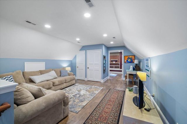 111 Cohee RD, Blacksburg, VA 24060