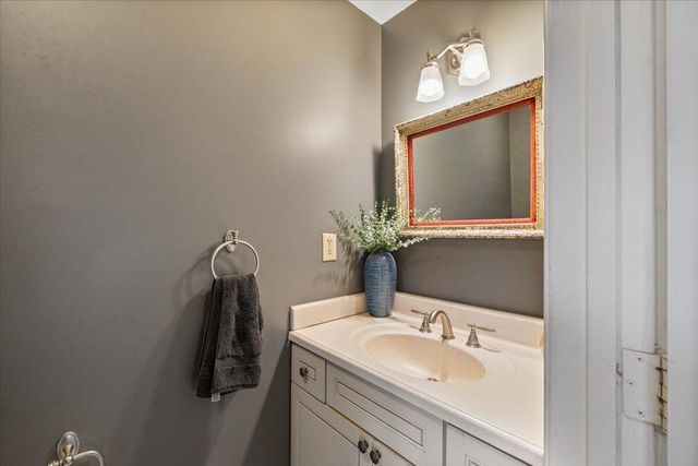 111 Cohee RD, Blacksburg, VA 24060