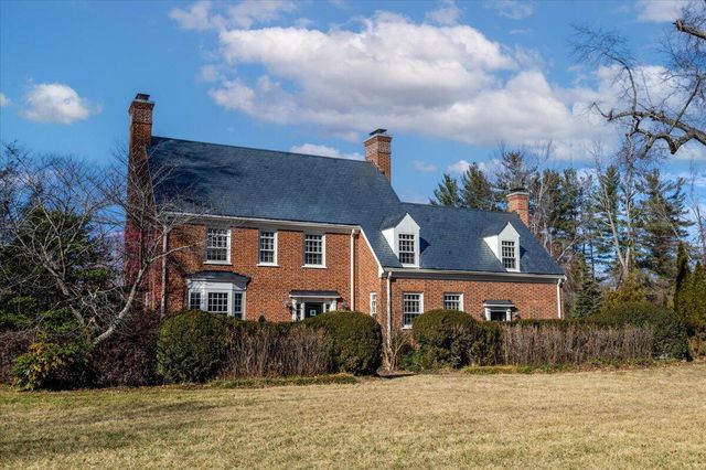 111 Cohee RD, Blacksburg, VA 24060