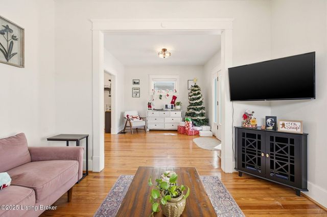 2064 S Shelby St, Louisville, KY 40217