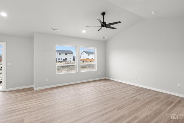 3536 E Boxelder Dr, Nampa, ID 83686