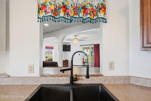 1423 N Red Banks Road, Red Banks, MS 38661