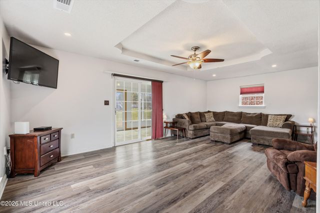 1423 N Red Banks Road, Red Banks, MS 38661