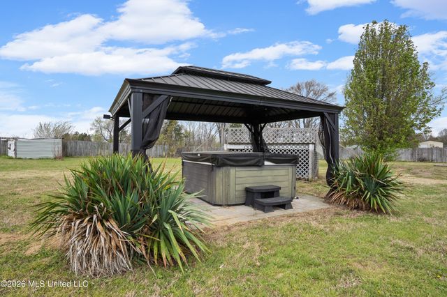 1423 N Red Banks Road, Red Banks, MS 38661