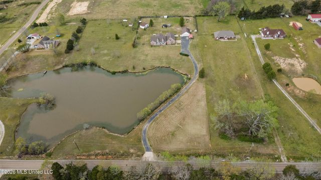 1423 N Red Banks Road, Red Banks, MS 38661