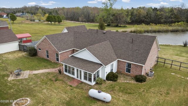 1423 N Red Banks Road, Red Banks, MS 38661