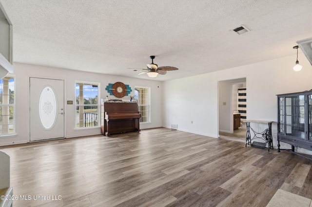 1423 N Red Banks Road, Red Banks, MS 38661