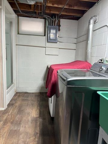 8624 Cherokee Drive N, Brooklyn Park, MN 55428