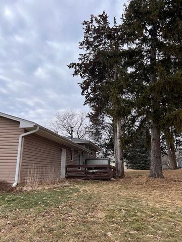 8624 Cherokee Drive N, Brooklyn Park, MN 55428