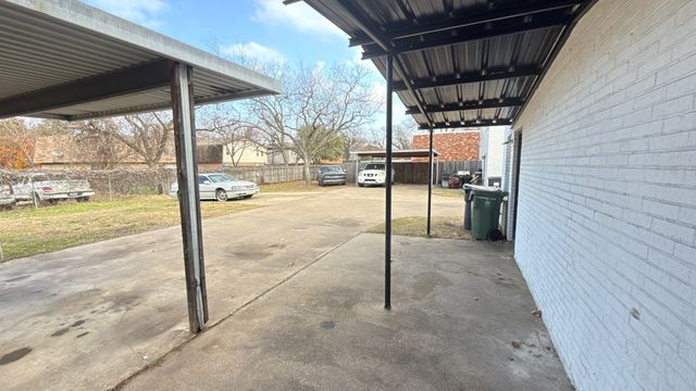 1907 Nolen Court, Arlington, TX 76012