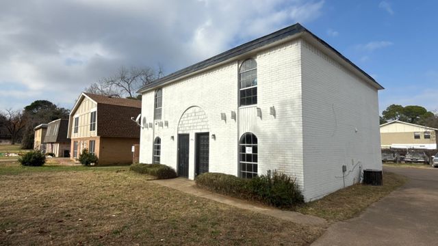 1907 Nolen Court, Arlington, TX 76012