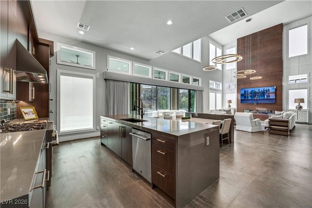 5232 Fading Sunset Drive, Las Vegas, NV 89135