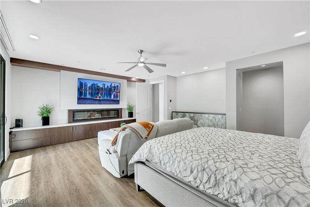 5232 Fading Sunset Drive, Las Vegas, NV 89135