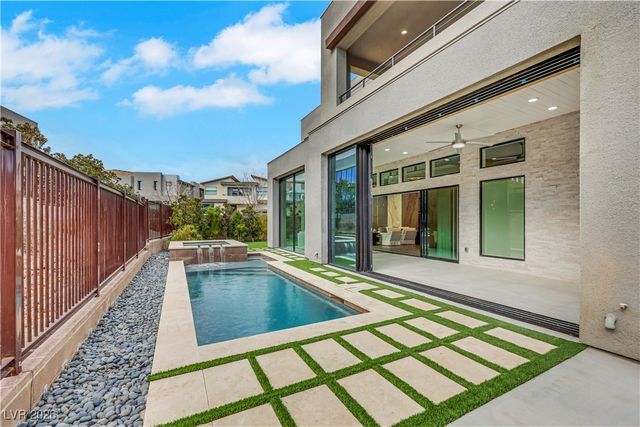 5232 Fading Sunset Drive, Las Vegas, NV 89135