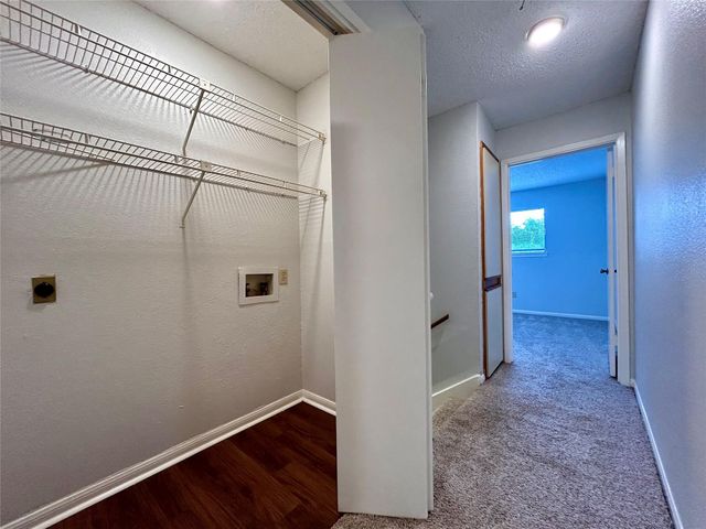 8910 Schick RD D, Austin, TX 78729