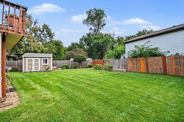 136 Augusta Road, Oswego, IL 60543