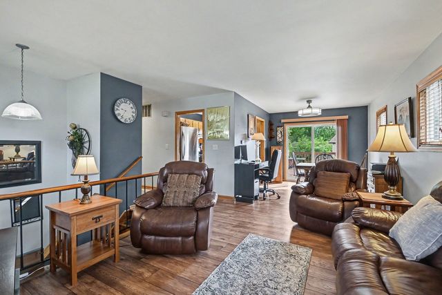 136 Augusta Road, Oswego, IL 60543