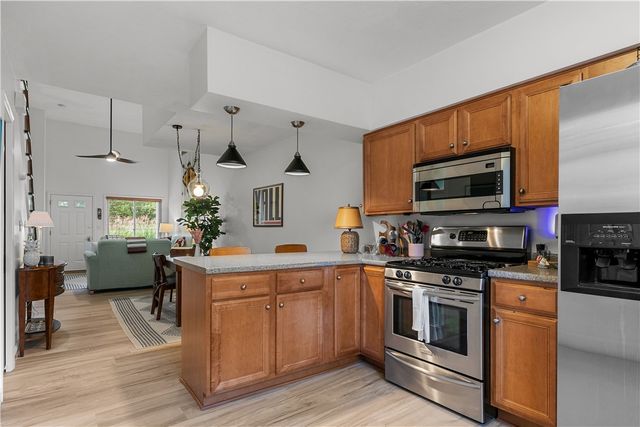 26 West Narragansett Avenue 6, Newport, RI 02840