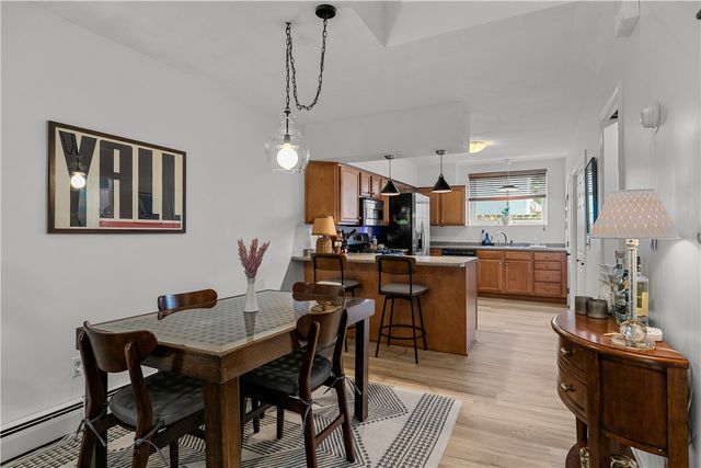 26 West Narragansett Avenue 6, Newport, RI 02840