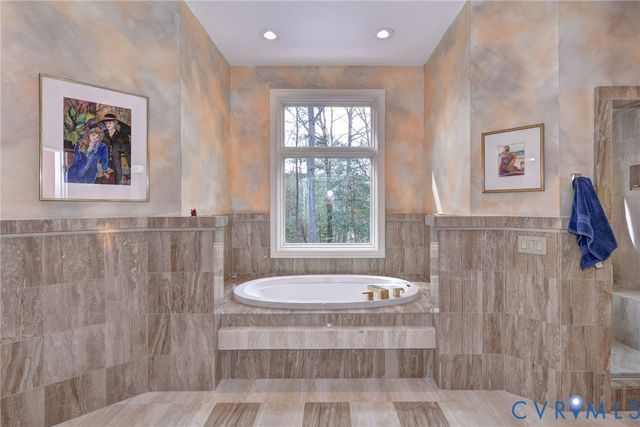 2412 Pates Crk, Williamsburg, VA 23185